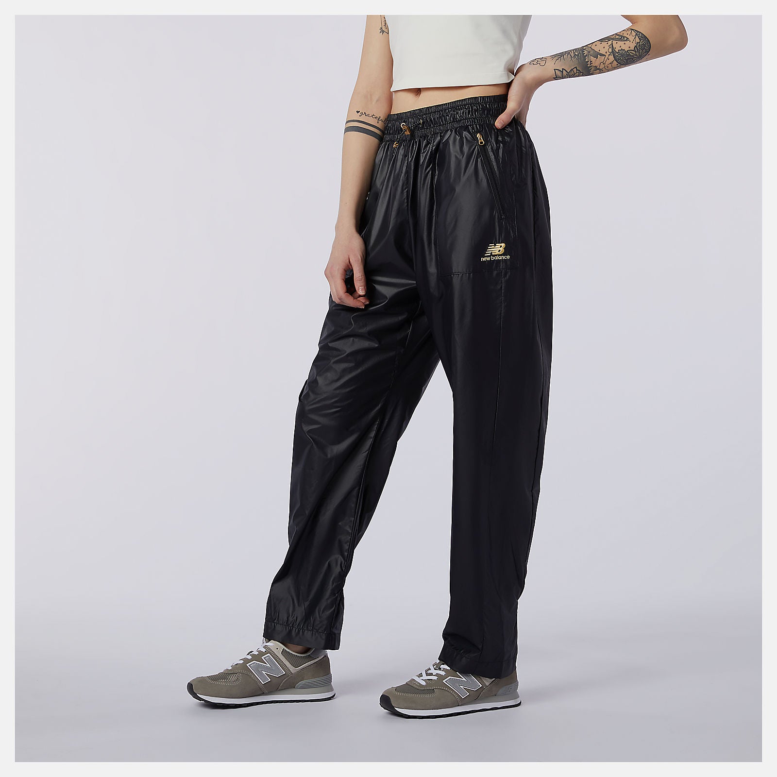 Black NB Athletics Higher Learning Wind Pant / New Balance Women