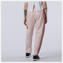 Oyster Pink NB Athletics Higher Learning Wind Pant / New Balance Women