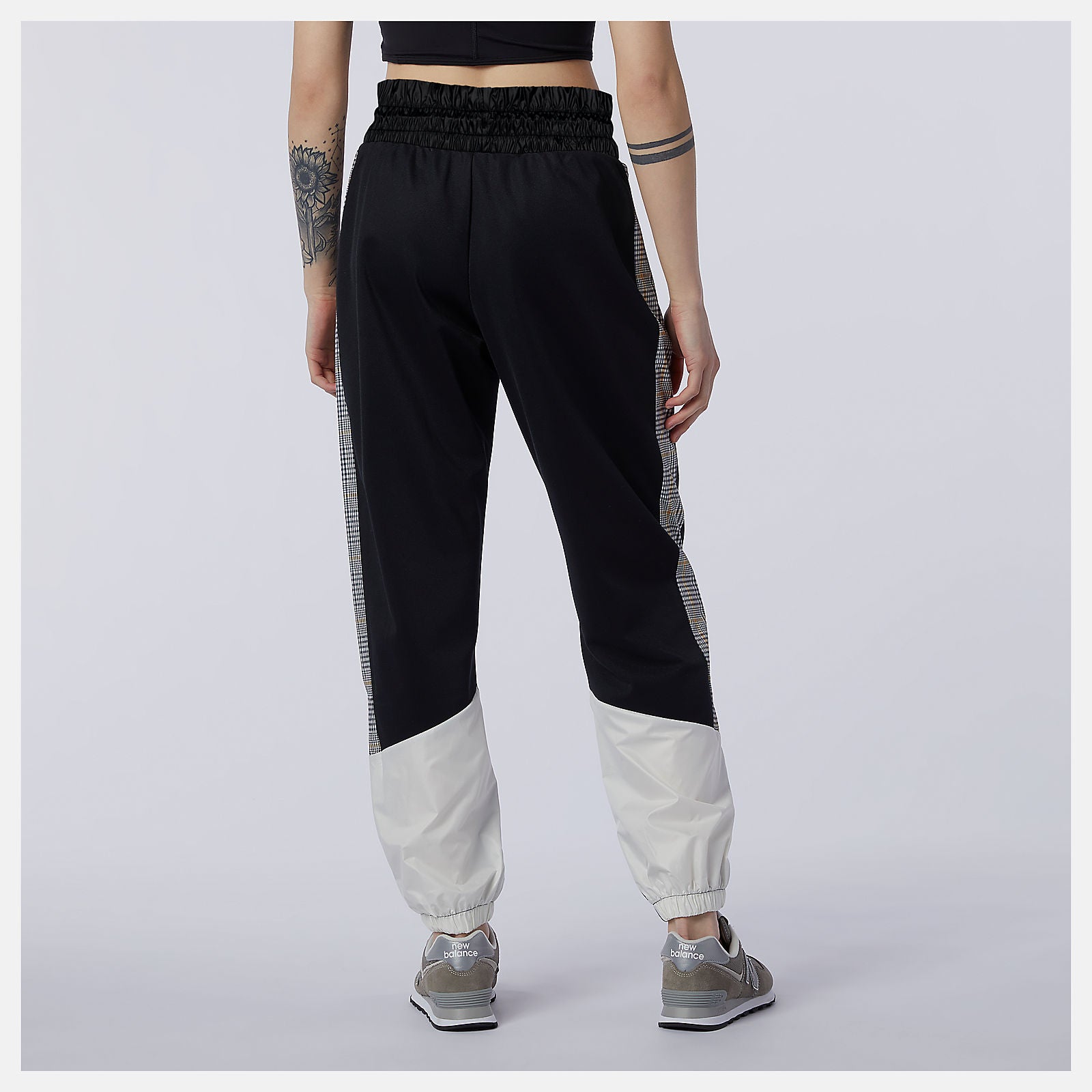 Black NB Athletics Higher Learning Stripe Track Pant / New Balance Women
