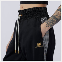 Black NB Athletics Higher Learning Stripe Track Pant / New Balance Women