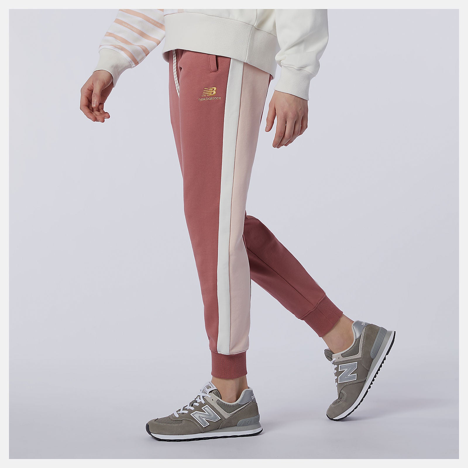 Henna NB Athletics Higher Learning Sweatpant / New Balance Women