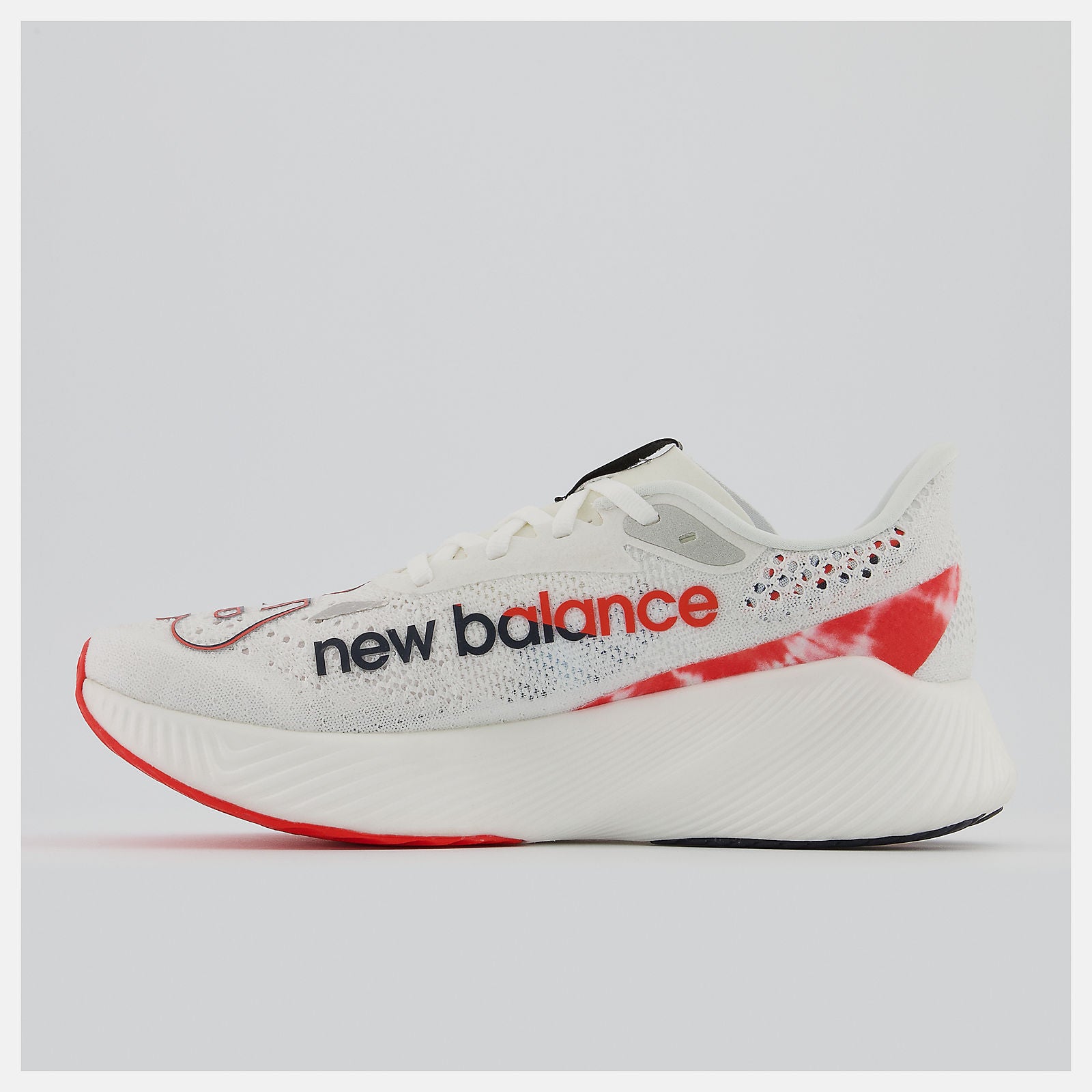 White/Neo Flame FuelCell RC Elite v2 / New Balance Women