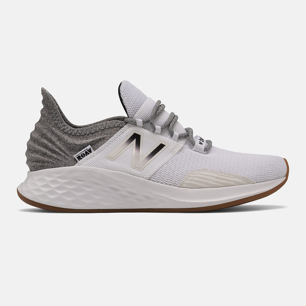 NB White/Black Fresh Foam Roav Tee Shirt / New Balance Women