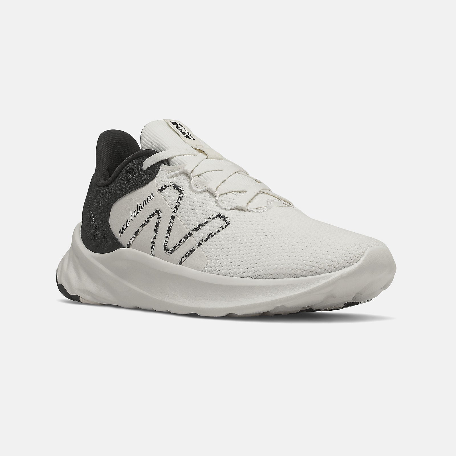 Sea Salt/White WROAVV2 / New Balance Women