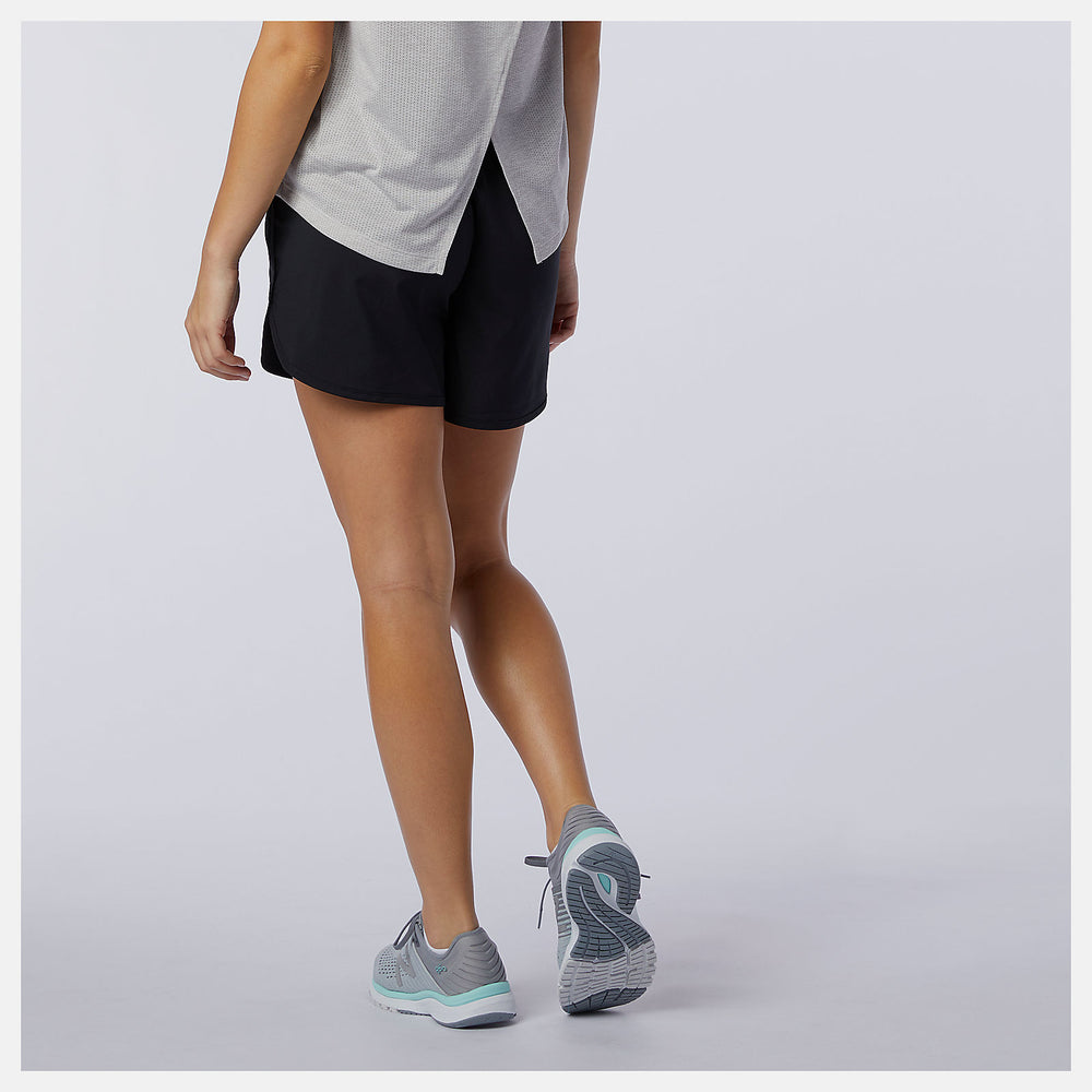 Black Accelerate Short 5 Inch / New Balance Women