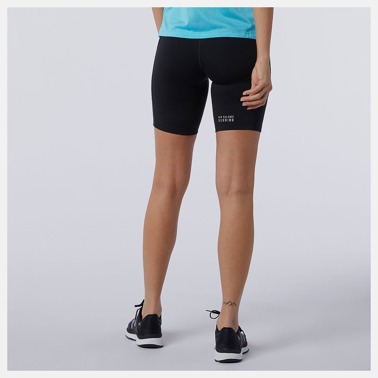 Black Impact Run Fitted Short / New Balance Women
