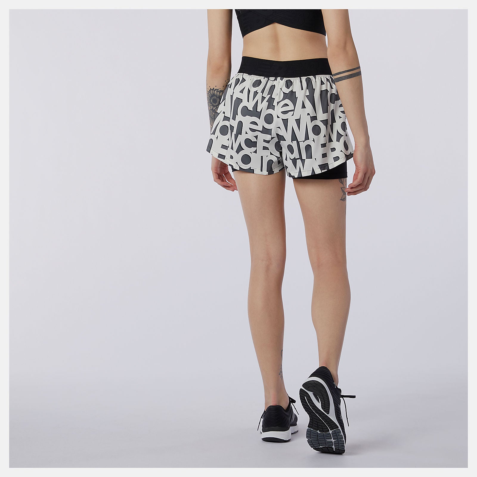 Black/White Relentless 2 In 1 Short Printed / New Balance Women