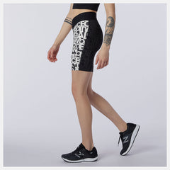 Black/White Relentless Printed Fitted Short / New Balance Women