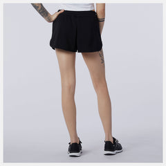 Black NB Essentials Athletic Club Short / New Balance Women