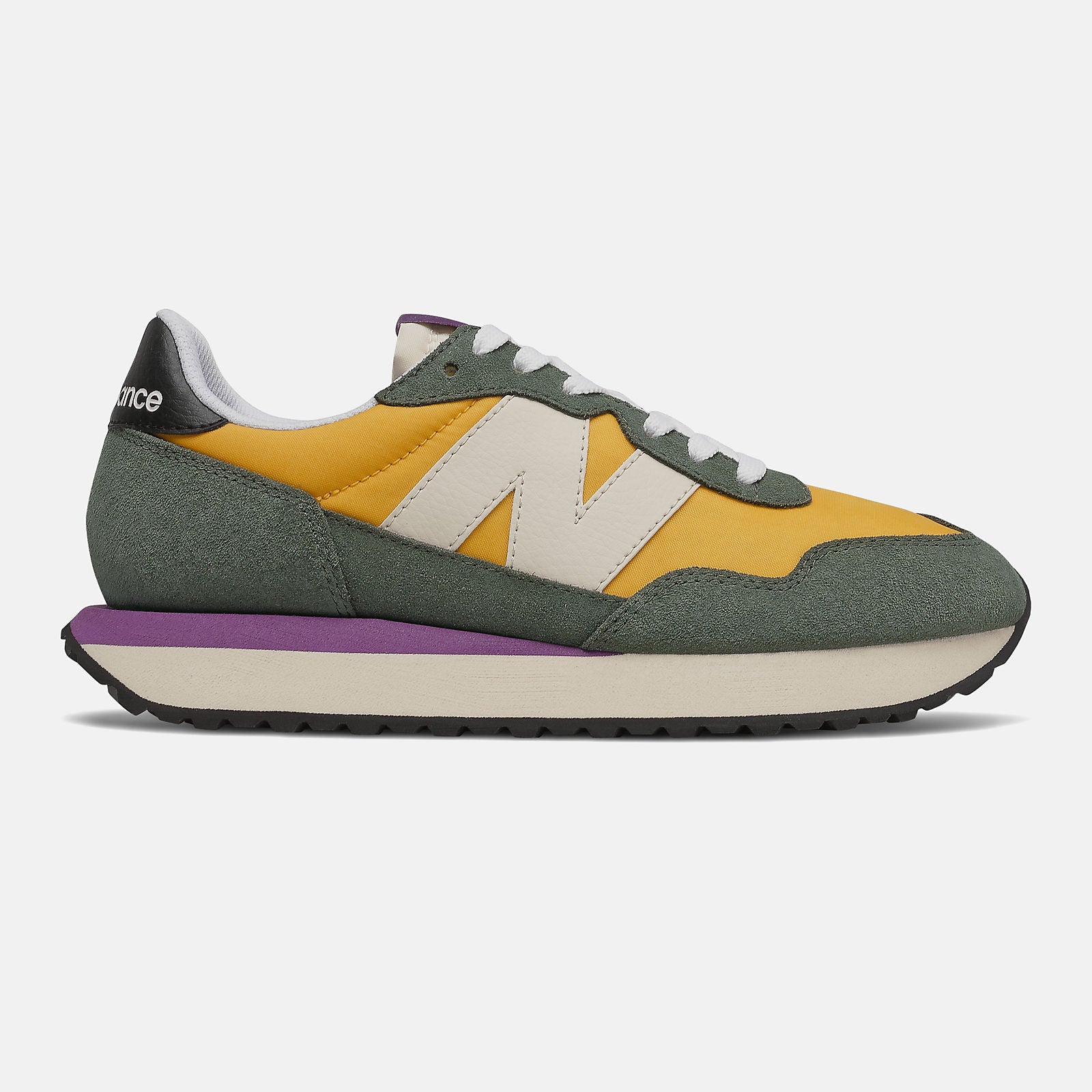 Team Gold/Black Spruce 237 / New Balance Women