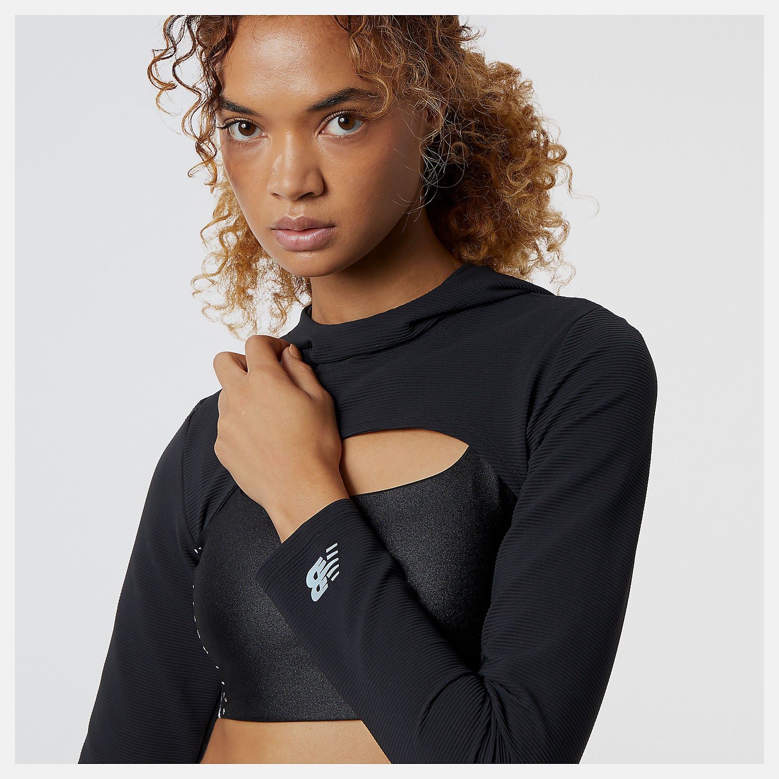 Black Syd Hooded Shrug / New Balance Women