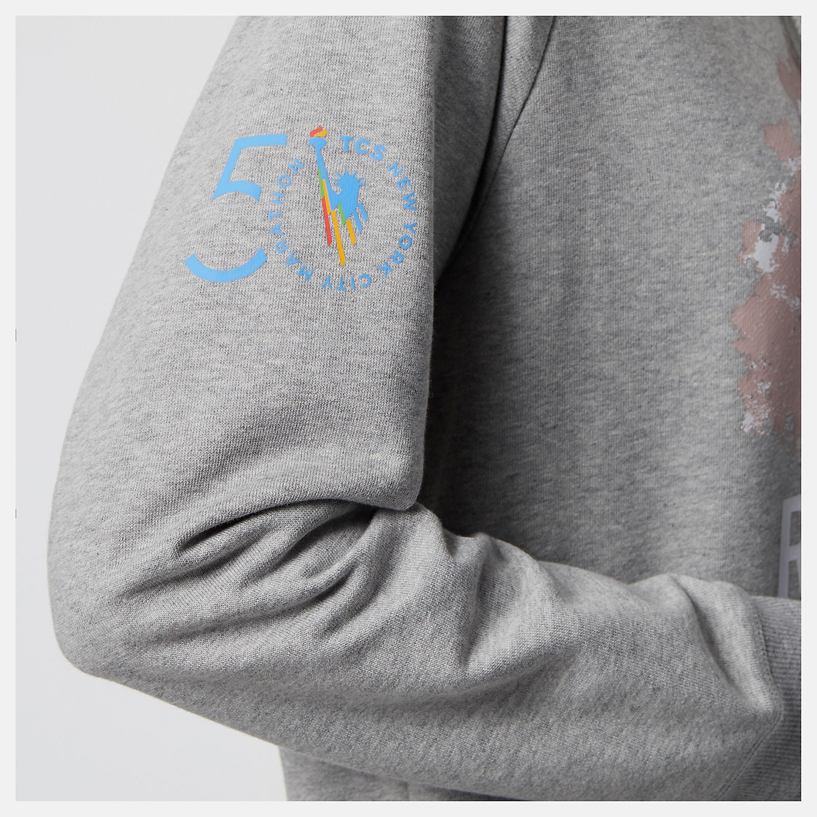 Athletic Grey NYC Marathon Essentials Pullover Hoodie / New Balance Women