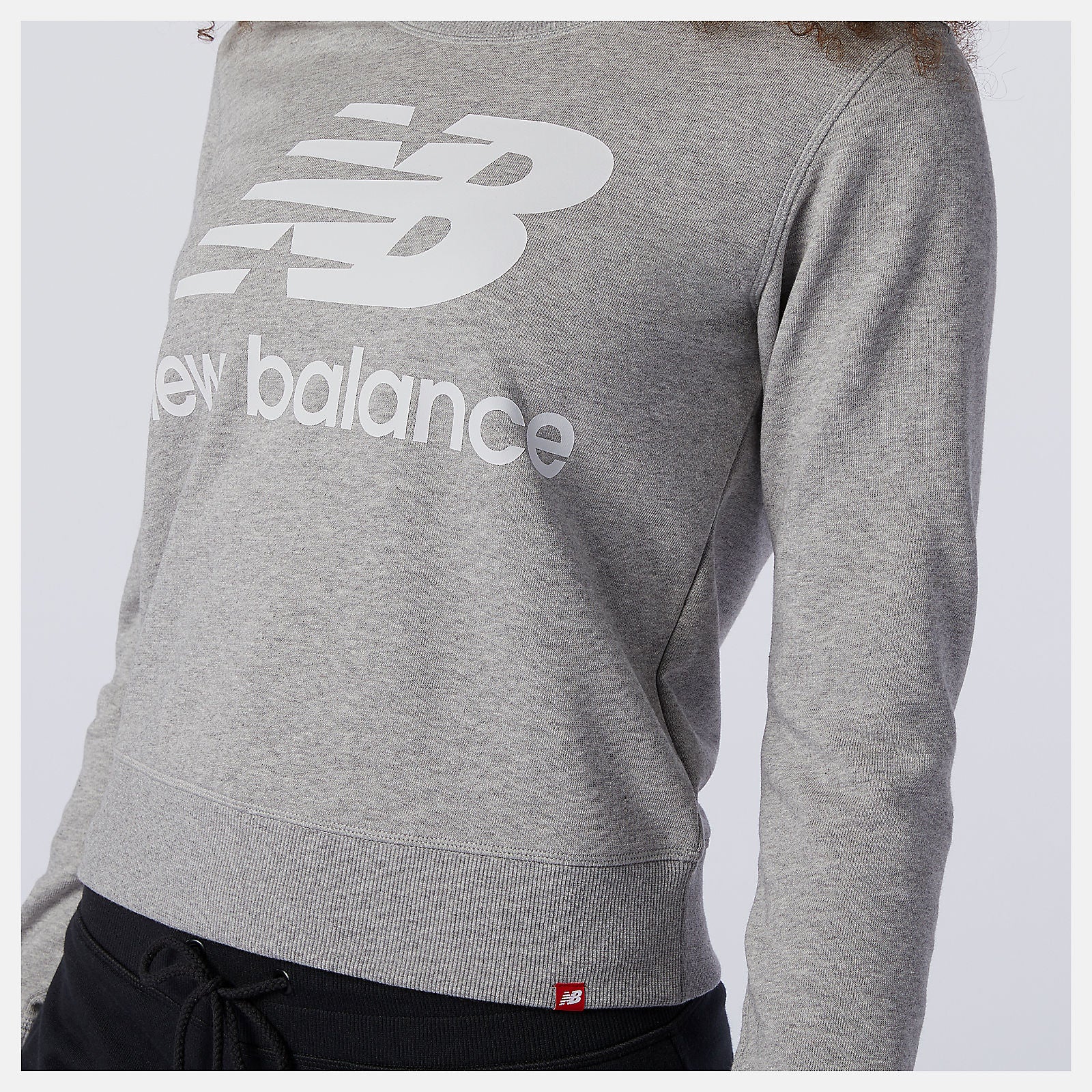 Athletic Grey Essentials Crew / New Balance Women