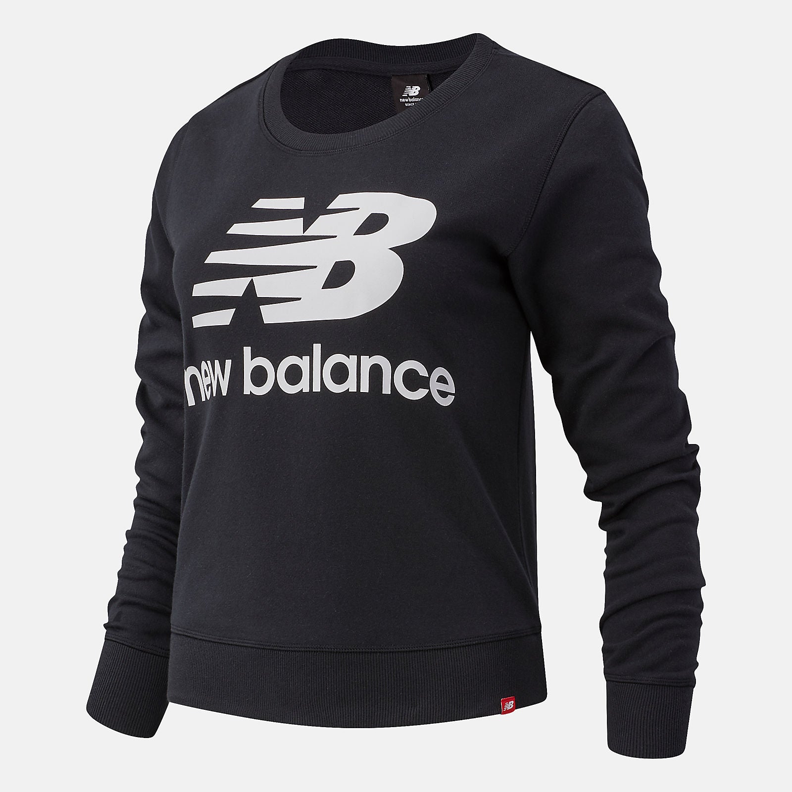 Black Essentials Crew / New Balance Women