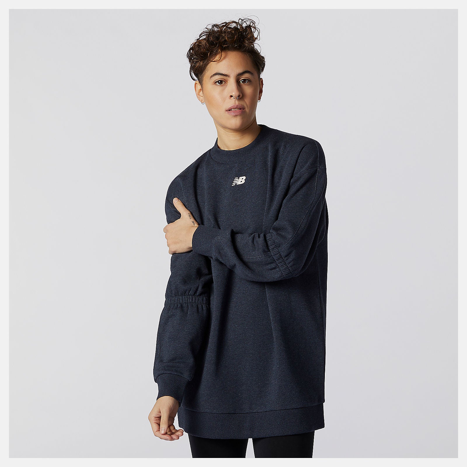 Eclipse Heather Achiever Crew Sweatshirt / New Balance Women