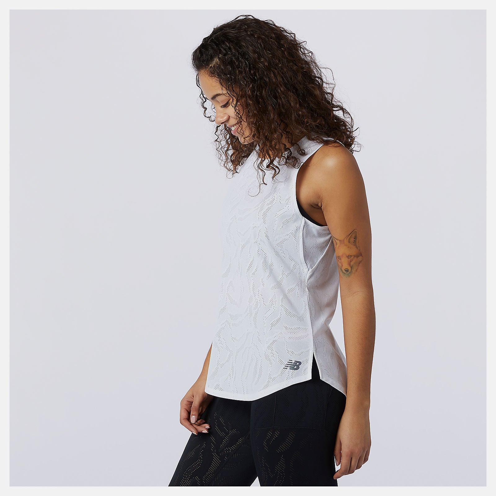 White Q Speed Fuel Jacquard Tank / New Balance Women