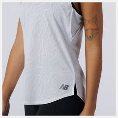 White Q Speed Fuel Jacquard Tank / New Balance Women