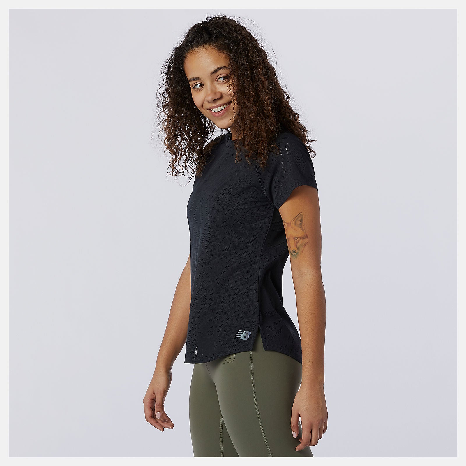 Black Q Speed Fuel Jacquard Short Sleeve / New Balance Women