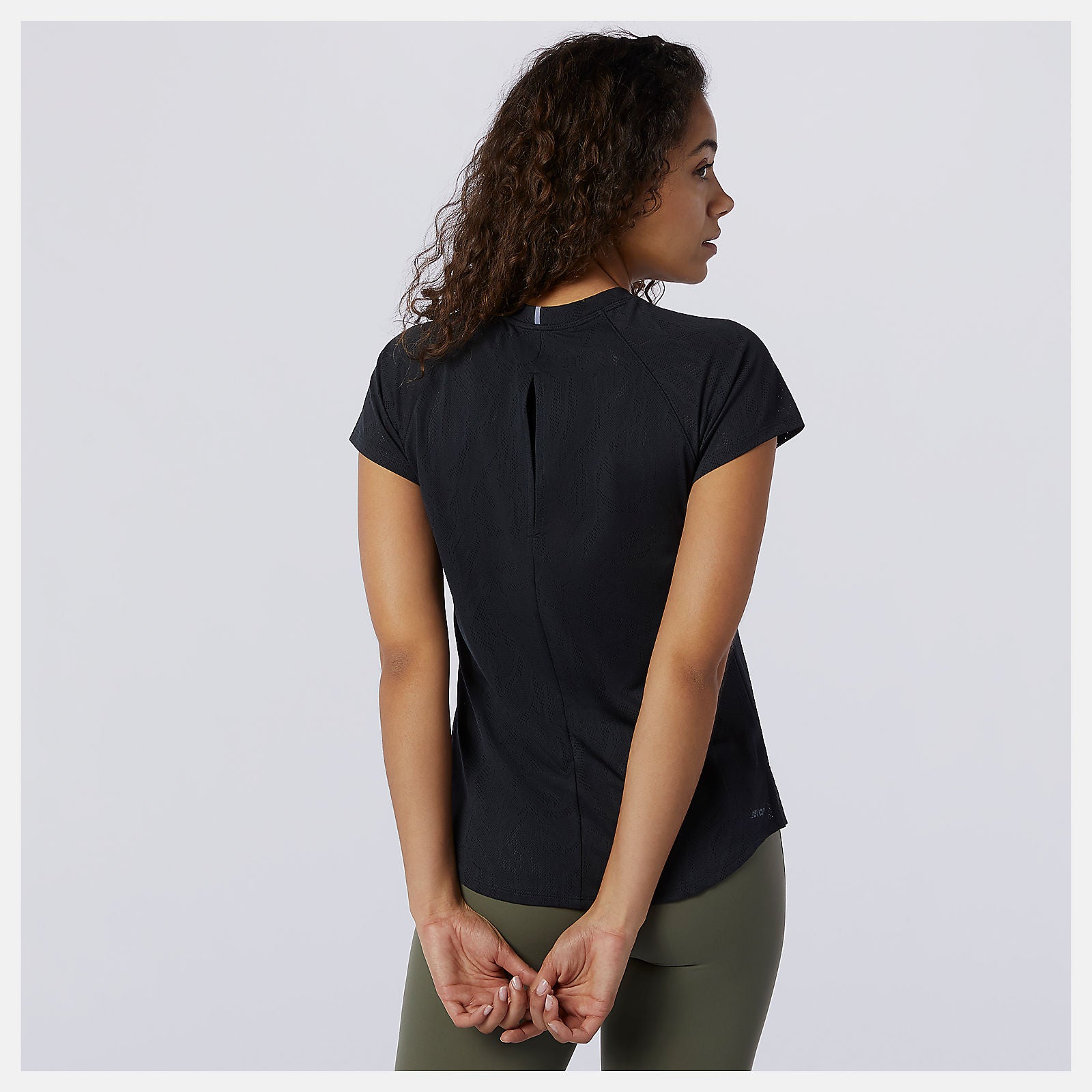 Black Q Speed Fuel Jacquard Short Sleeve / New Balance Women