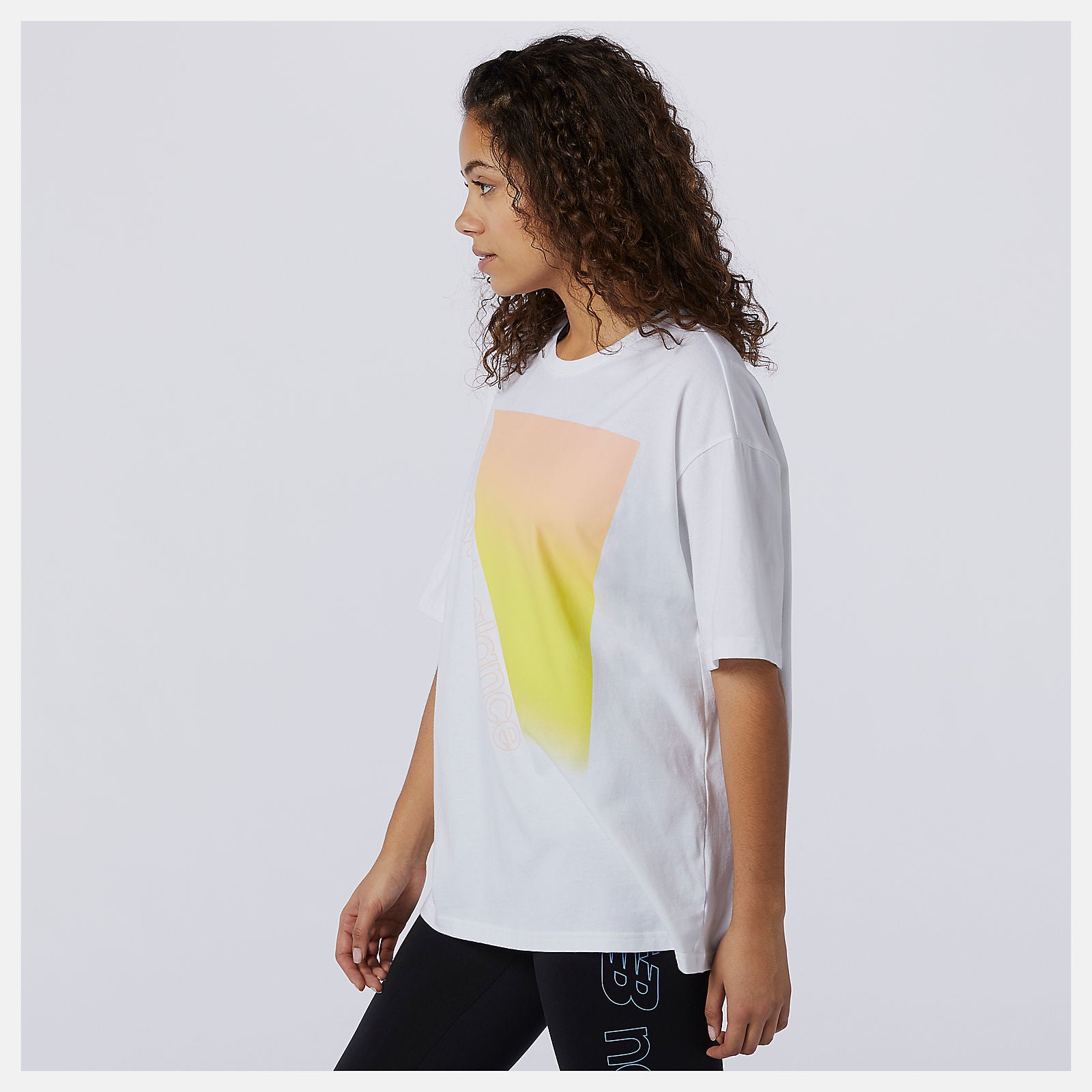 White Sport Style Optiks Gradient Graphic Tee / New Balance Women