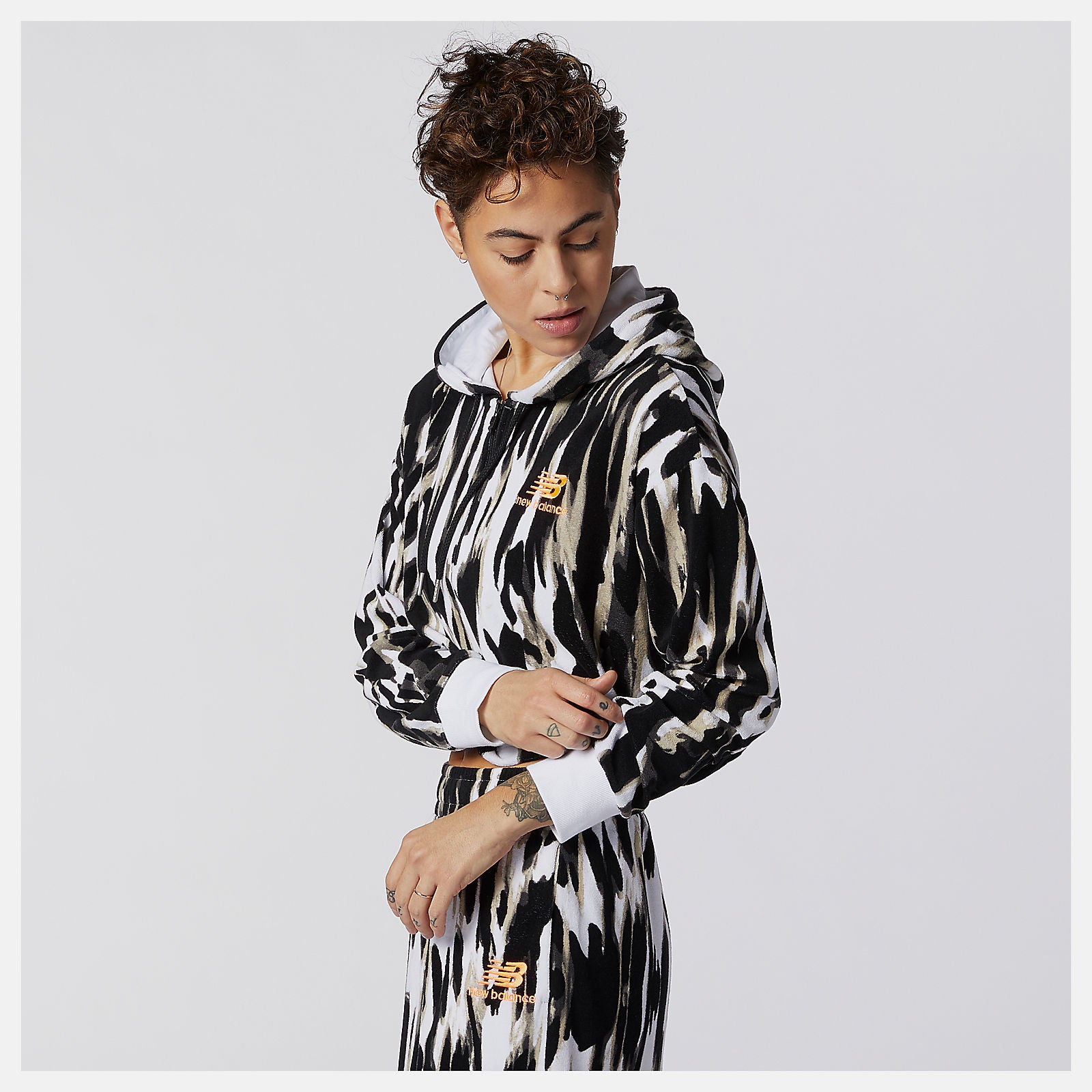 White Print NB Athletics Collide Printed Terry Hoodie / New Balance Women