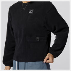 Black NB All Terrain Pocket Crew Fleece / New Balance Women