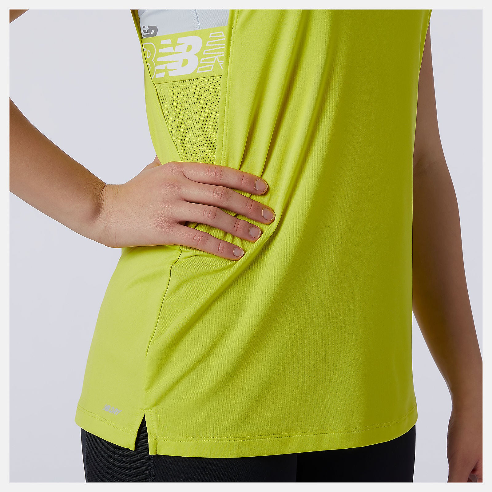 Sulpher Yellow Relentless Sweat Tank / New Balance Women