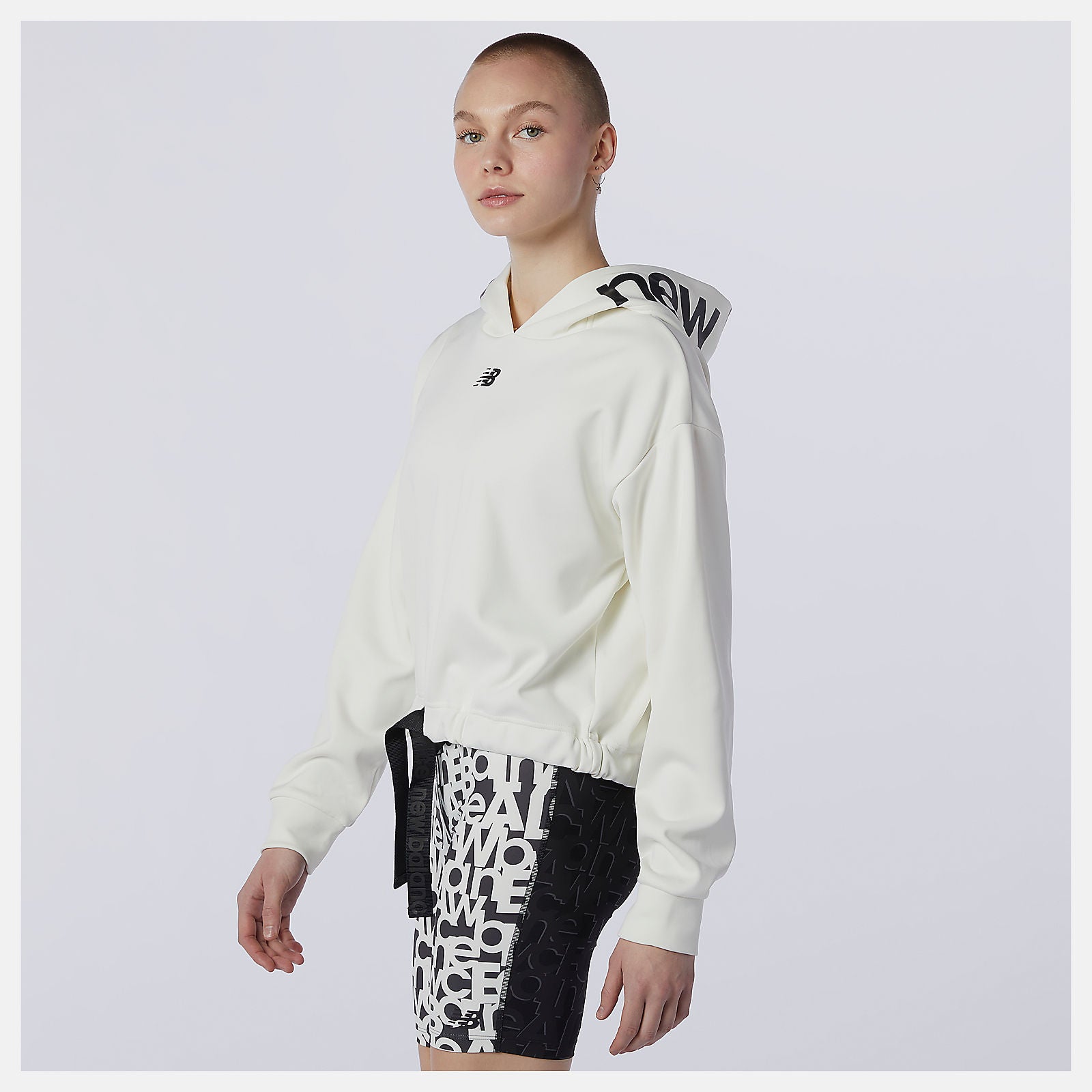 Sea Salt Relentless Performance Fleece Layer / New Balance Women