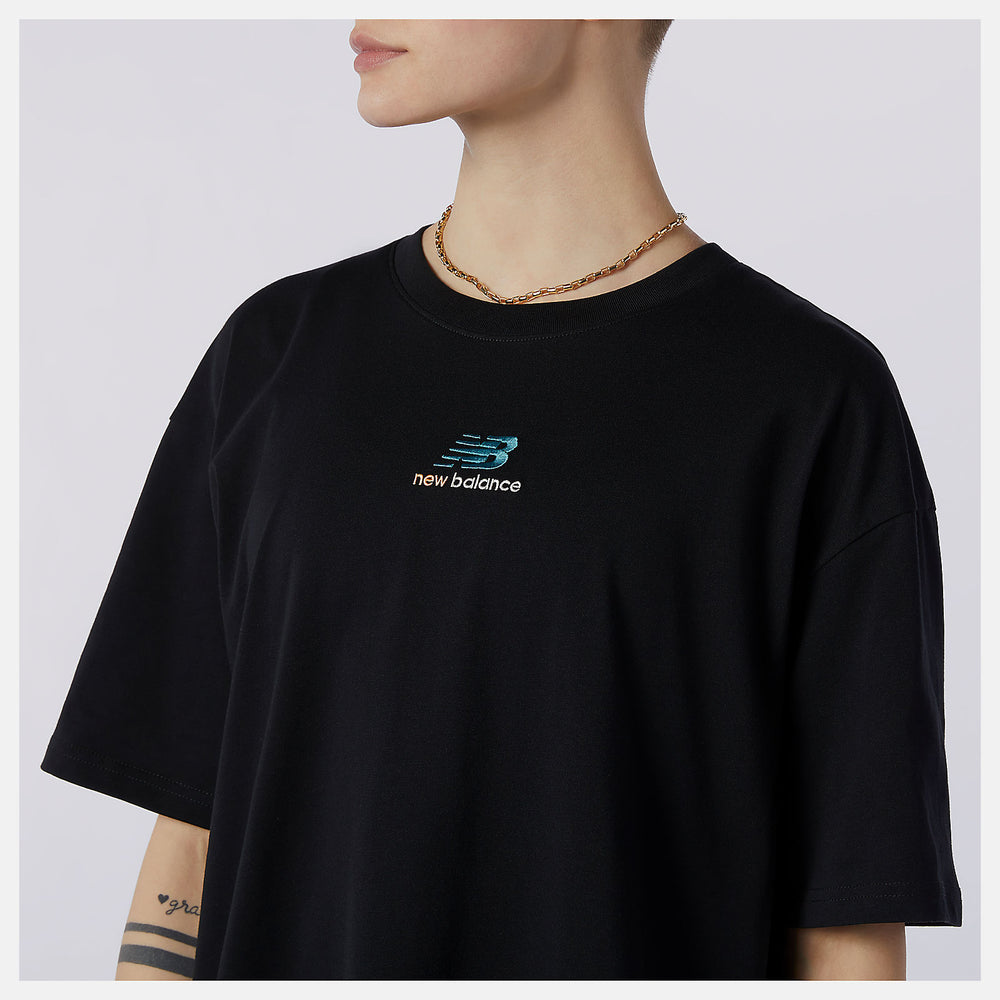 Black NB Athletics Higher Learning Graphic Tee / New Balance Women
