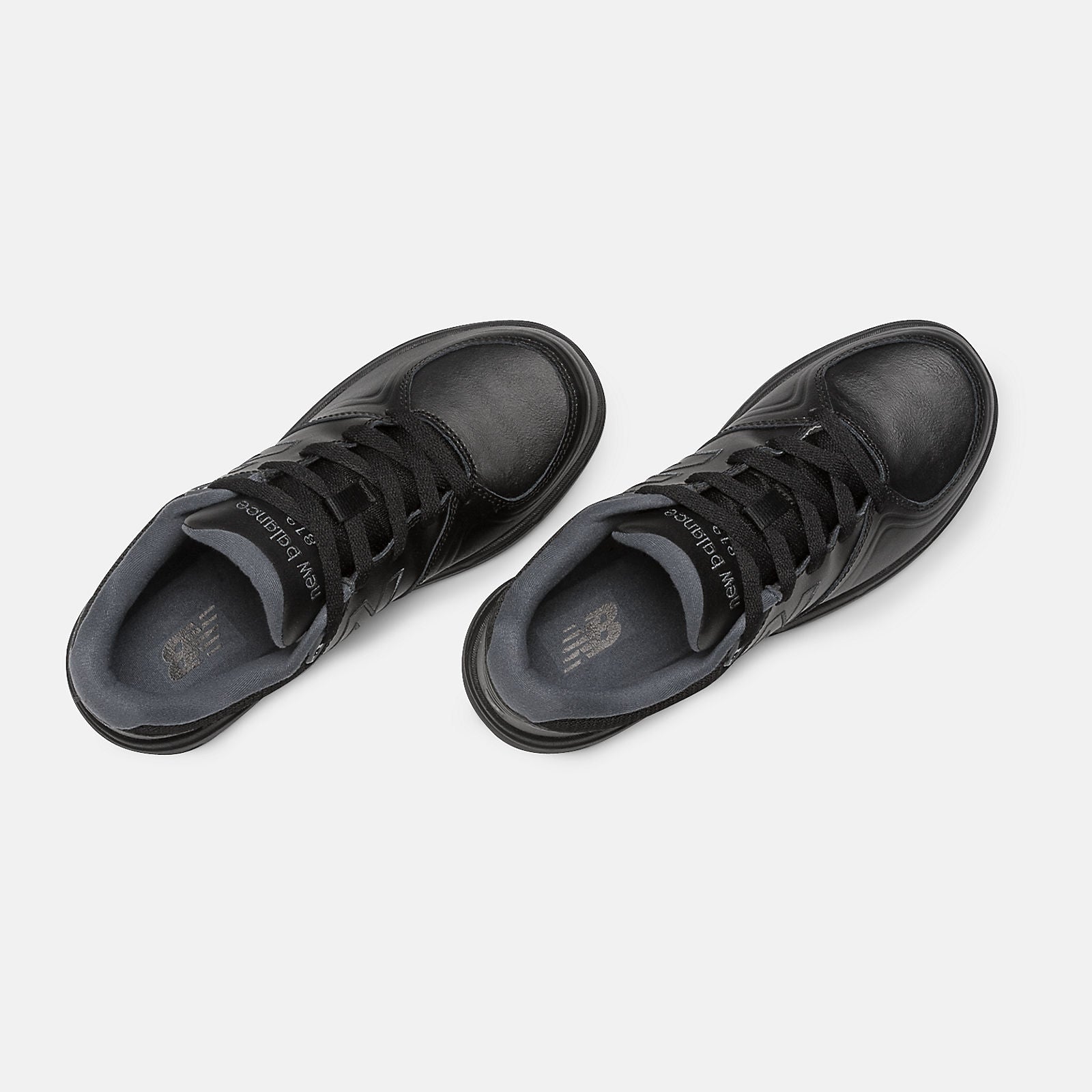 Black 813 / New Balance Women