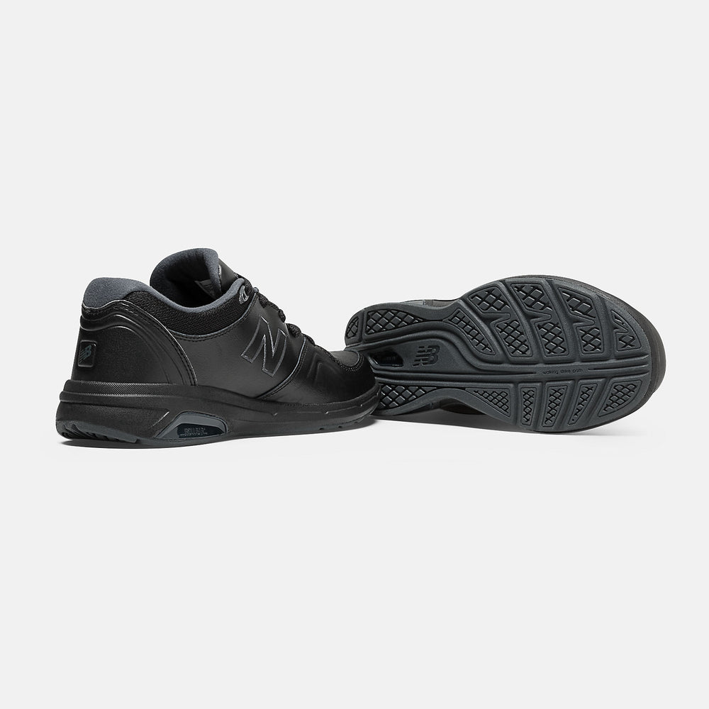 Black 813 / New Balance Women