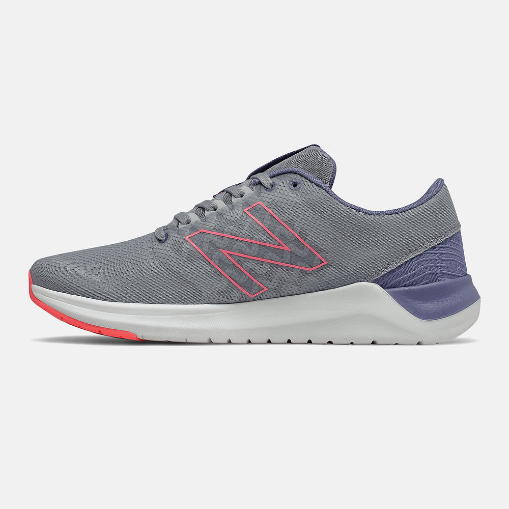 Steel/Guava and Magnetic Blue 715v4 / New Balance Women